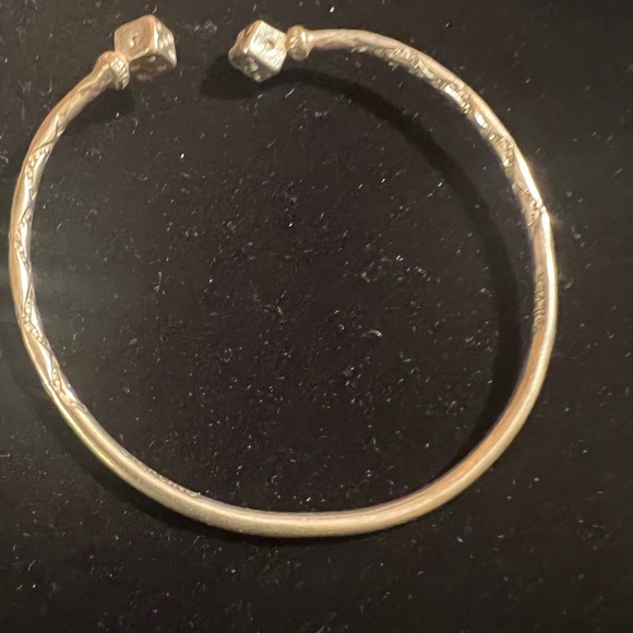 Vintage West Indian Sterling Silver Bangle Set - Picture 7 of 10